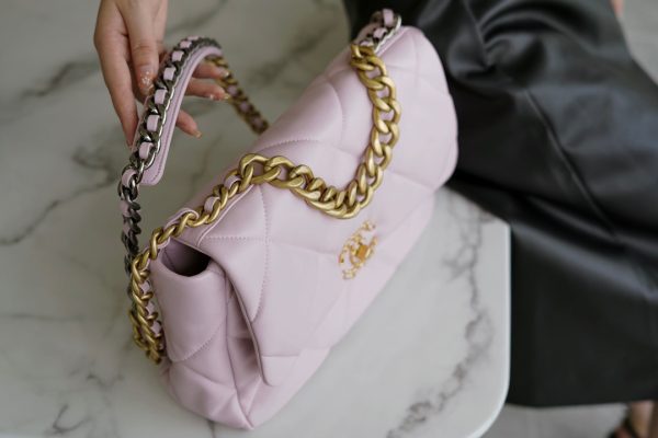 最高級シャネルスーパーコピー シャネルバッグコピー CHANEL 19 ラージ ハンドバッグ ピンク AS1161 B04852 NG750 ラムスキン ゴールド金具 - 画像 (5)