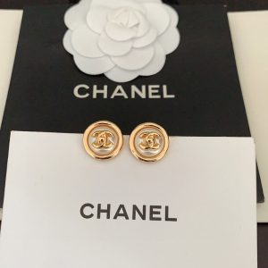 CHANEL イヤリング & ピアス 2025 新作 人気