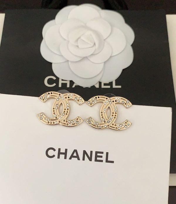 CHANEL イヤリング & ピアス 安い順