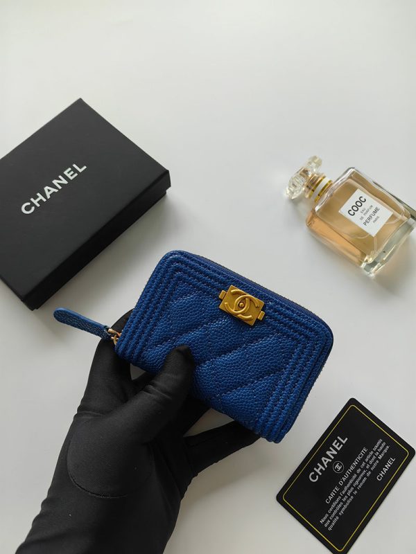 シャネル 財布 2025 新作 CHANEL ミニ財布 小銭入れ・コインケース ボーイシャネル ブルー A80602 B01489 NZG78 キャビアスキン ゴールド金具 - 画像 (3)