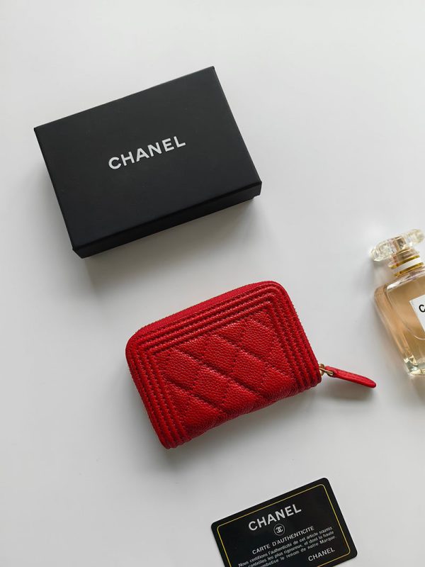 シャネル 財布 2025 新作 CHANEL ミニ財布 小銭入れ・コインケース ボーイシャネル レッド A80602 キャビアスキン ゴールド金具 - 画像 (4)