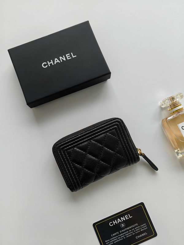 シャネル 財布 2025 新作 CHANEL ミニ財布 小銭入れ・コインケース ボーイシャネル 黒 (ブラック) A80602 B01490 94305 ラムスキン ゴールド金具 - 画像 (4)