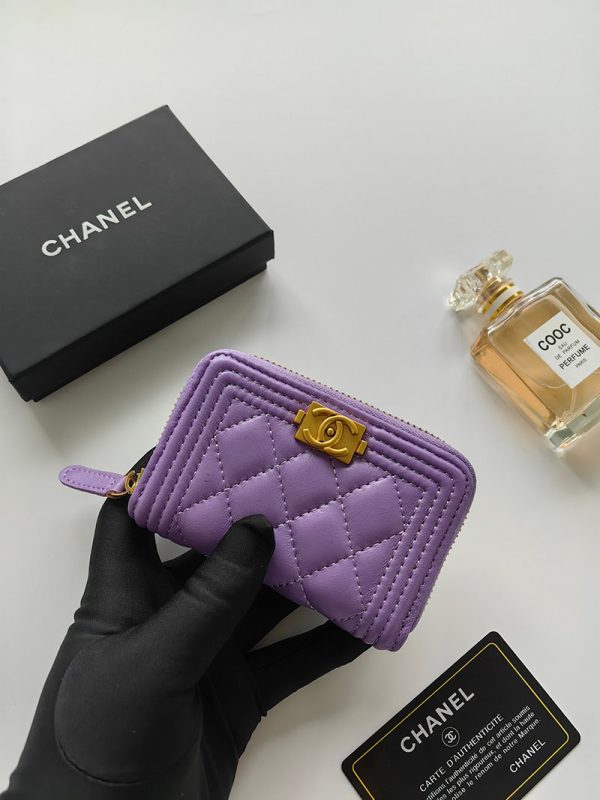 シャネル 財布 2025 新作 CHANEL ミニ財布 小銭入れ・コインケース ボーイシャネル パープル A80602 B01490 NY564 ラムスキン ゴールド金具 - 画像 (3)