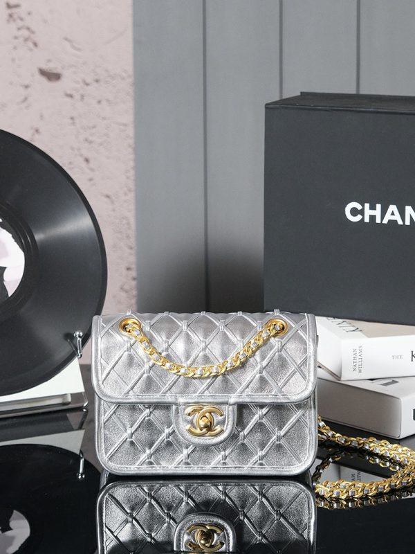 CHANEL ショルダーバッグ 人気 ブランド