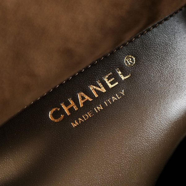 シャネル バッグ 2025 新作 CHANEL 40代 ショルダーバッグ 斜めがけ ハイブランド ブラウン AS01116 レザー ゴールド金具 - 画像 (2)