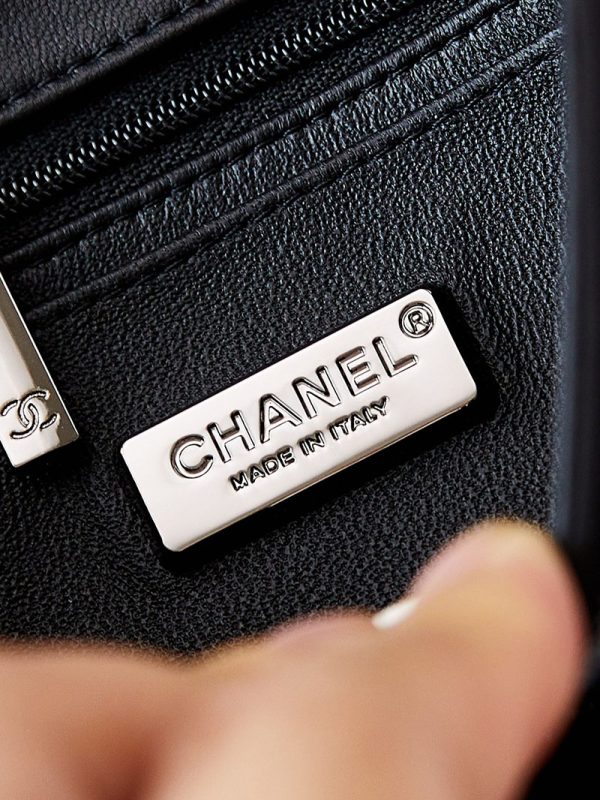 シャネル バッグ 2025 新作 CHANEL 24Aショーモデル スパンコールストライプCF 黒 (ブラック) AS3269 レザー シルバー金具 - 画像 (3)