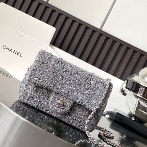 CHANEL ミニフラップバッグ 入手困難