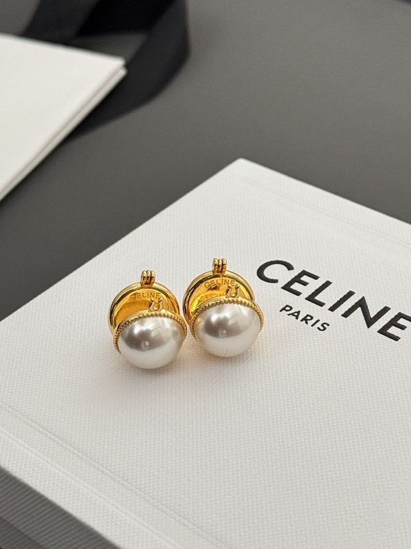 CELINE ピアス 人気