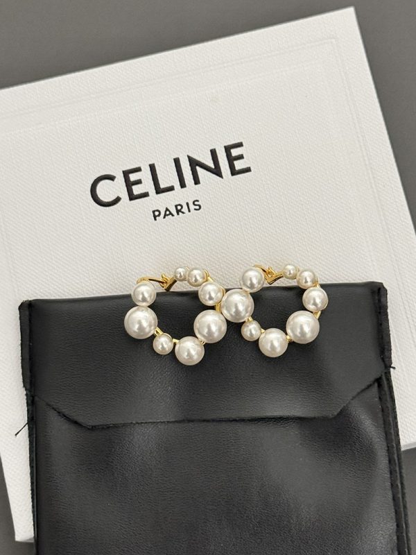 CELINE ピアス 人気