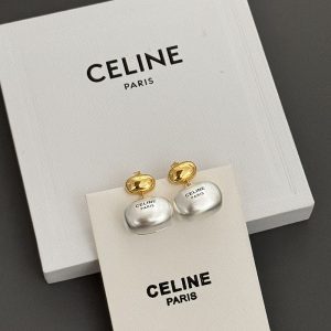 CELINE ピアス 人気