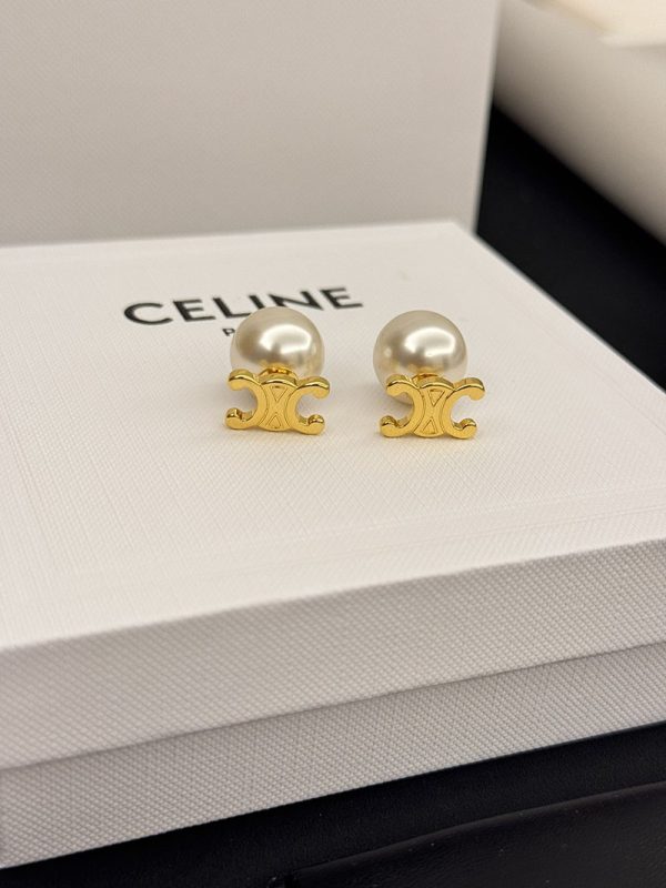 CELINE ピアス 人気