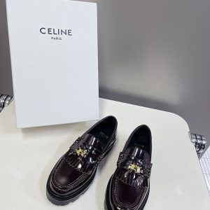 CELINE 大人可愛い フラットシューズ