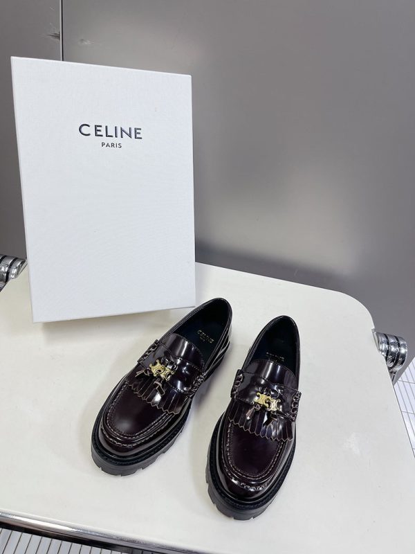 CELINE 大人可愛い フラットシューズ