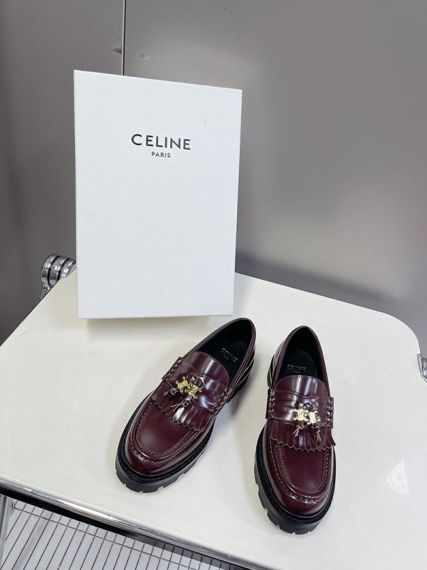 CELINE 大人可愛い フラットシューズ