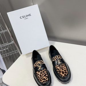 CELINE 大人可愛い フラットシューズ