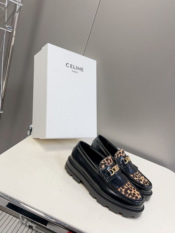 最高級セリーヌスーパーコピー セリーヌ靴コピー 3.5CM CELINE 大人可愛い フラットシューズ 2411698 - 画像 (9)