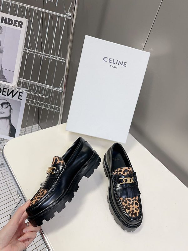 最高級セリーヌスーパーコピー セリーヌ靴コピー 3.5CM CELINE 大人可愛い フラットシューズ 2411698 - 画像 (7)