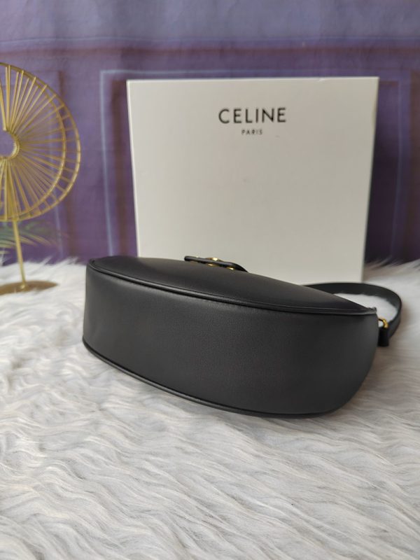 N品 セリーヌ バッグ 人気 ランキング CELINE ミディアム AVA（アヴァ） トリオンフ バッグ 114493DGQ.38NO ブラック ゴールド金具 - 画像 (7)