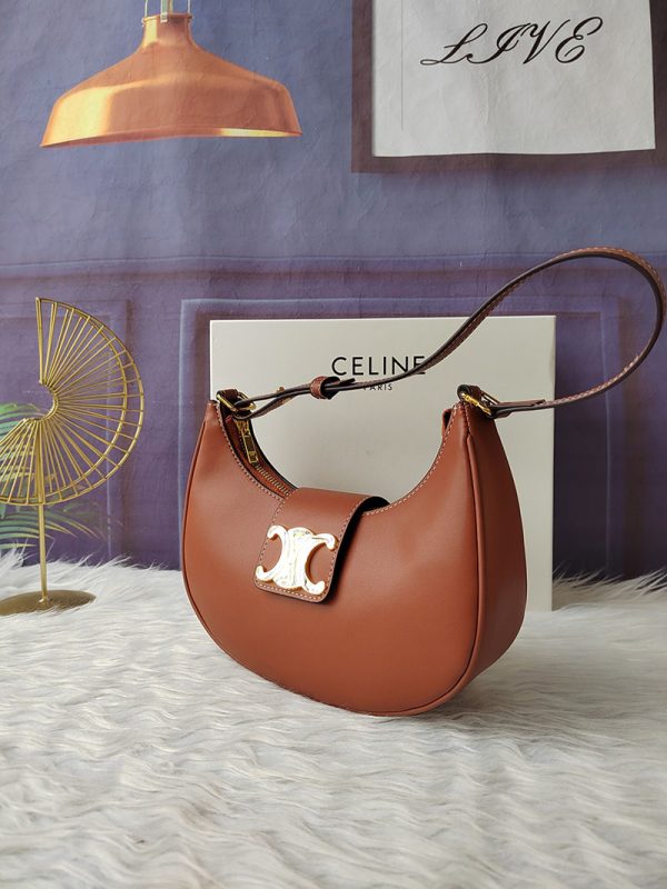 N品 セリーヌ バッグ 人気 ランキング CELINE ミディアム AVA（アヴァ） トリオンフ バッグ 114493DGQ.04LU タン ゴールド金具 - 画像 (8)