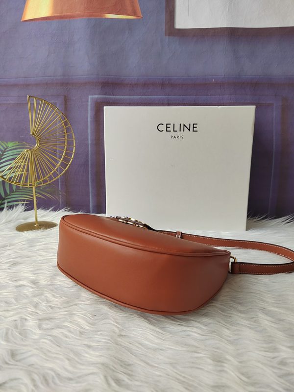 N品 セリーヌ バッグ 人気 ランキング CELINE ミディアム AVA（アヴァ） トリオンフ バッグ 114493DGQ.04LU タン ゴールド金具 - 画像 (7)