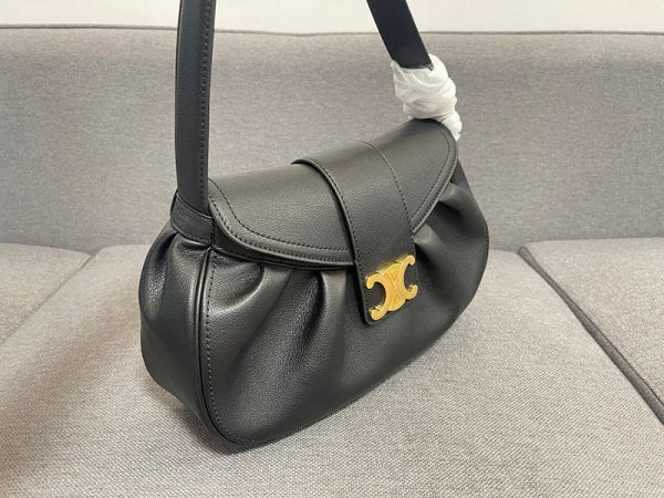 N品 セリーヌ バッグ 人気 ランキング CELINE これから 流行る バッグ 2024 プチプラ 2411781 ブラック ゴールド金具 - 画像 (3)