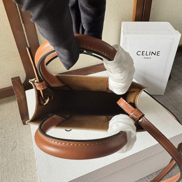 N品 セリーヌ バッグ 人気 ランキング CELINE ミニ バーティカル カバ 194372FLT.02GR グレージュ ゴールド金具 - 画像 (2)