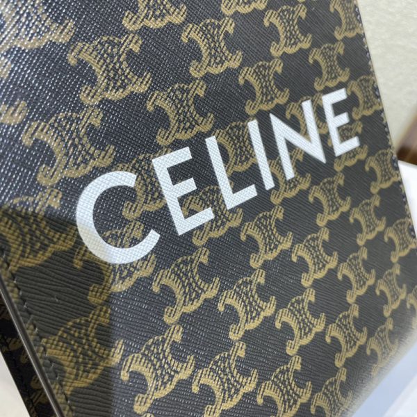 N品 セリーヌ バッグ 人気 ランキング ミニ バーティカル トリオンフ キャンバス CELINE カバ 194372BZK.04LU タン ゴールド金具 - 画像 (4)