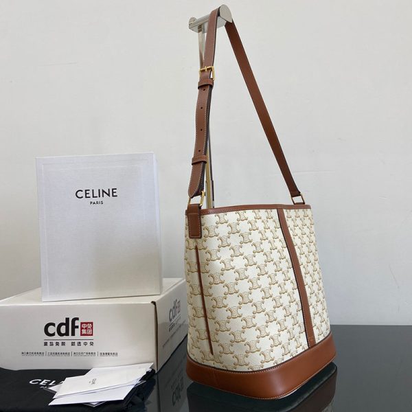 N品 セリーヌ バッグ 人気 ランキング CELINE トリオンフ サイズ比較 191132CAS.02GR グレージュ ゴールド金具 - 画像 (9)