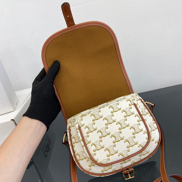 N品 セリーヌ バッグ 人気 ランキング CELINE ミディアム フォルコ バッグ 191502BZJ.01BC ホワイト ゴールド金具 - 画像 (5)