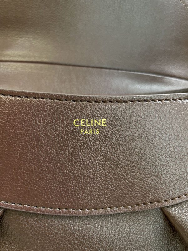 N品 セリーヌ バッグ 人気 ランキング CELINE ホーボーバッグ ハイブランド 8110 ヴィンテージブラウン ゴールド金具 - 画像 (4)