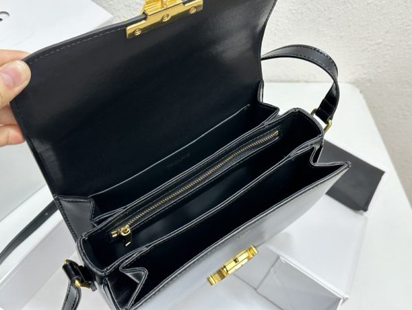 N品 セリーヌ バッグ 人気 ランキング CELINE クラシック トリオンフ バッグ 187363BF4.38NO ブラック ゴールド金具 - 画像 (3)