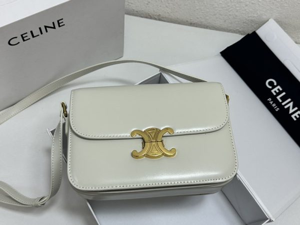 N品 セリーヌ バッグ 人気 ランキング CELINE クラシック トリオンフ バッグ 187363BF4.01BC ホワイト ゴールド金具 - 画像 (8)