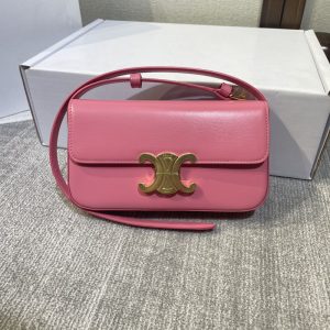 CELINE 大人可愛い斜めがけバッグ ブランド