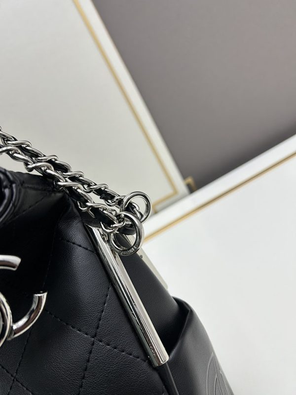 シャネル バッグ 2025 新作 CHANEL 女性バッグ人気 40 代 黒 (ブラック) 80811 カーフスキン シルバー金具 - 画像 (4)