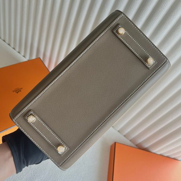 バーキン超N品 エルメスの人気バッグ HERMES バーキン25 セリエ エトゥープ ヴォーエプソン ゴールド金具 2025定価 2513005 - 画像 (2)