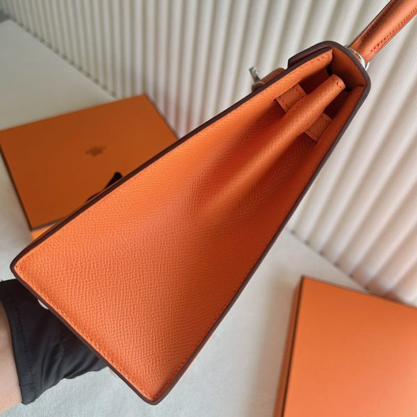 ケリー超N品 エルメス 安いバッグ HERMES ケリー25 外縫い オレンジ ヴォーエプソン シルバー金具 2025定価 2513022 - 画像 (8)