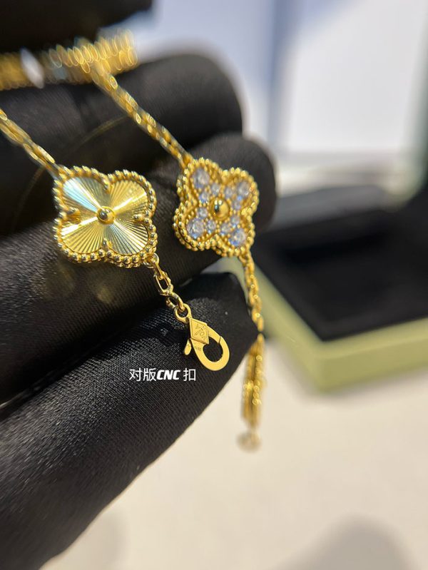 ヴァンクリーフ ブレスレット アルハンブラ VAN CLEEF & ARPELS ヴィンテージ アルハンブラ ブレスレット、5モチーフ VCARP4KN00 2025新作 - 画像 (4)