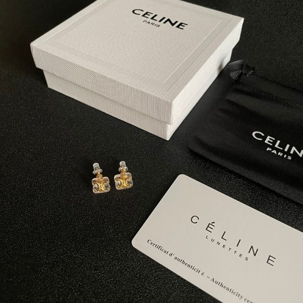 セリーヌ ピアス 人気 CELINE トリオンフ スタッズ / ゴールドフィニッシュ ブラス 2025新作 2514035 - 画像 (4)