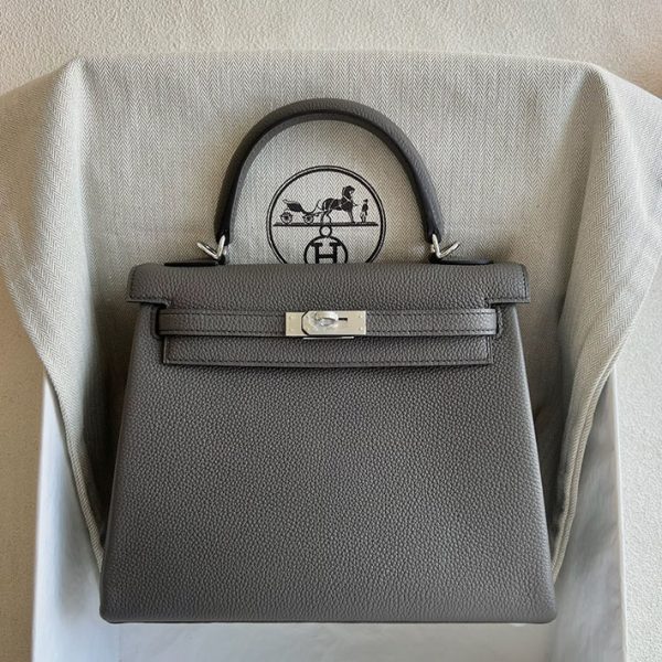 ケリー超N品 エルメス 安いバッグ HERMES ケリー25 内縫い エタン トゴ シルバー金具 2025定価 2513040 - 画像 (2)