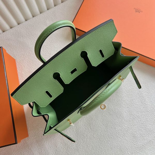 バーキン超N品 エルメスの人気バッグ HERMES バーキン25 セリエ ヴェールクリケット ヴォーエプソン ゴールド金具 2025定価 2513047 - 画像 (4)