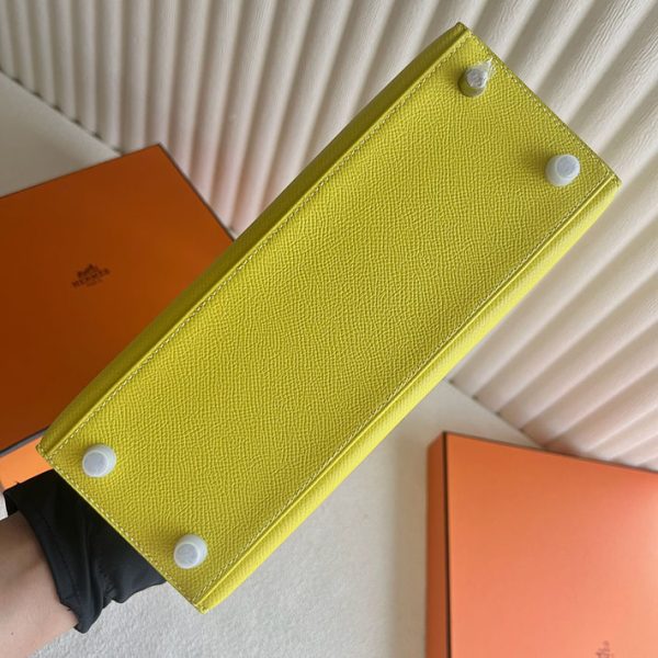 ケリー超N品 エルメス 安いバッグ HERMES ケリー25 外縫い ライム ヴォーエプソン シルバー金具 2025定価 2513075 - 画像 (3)