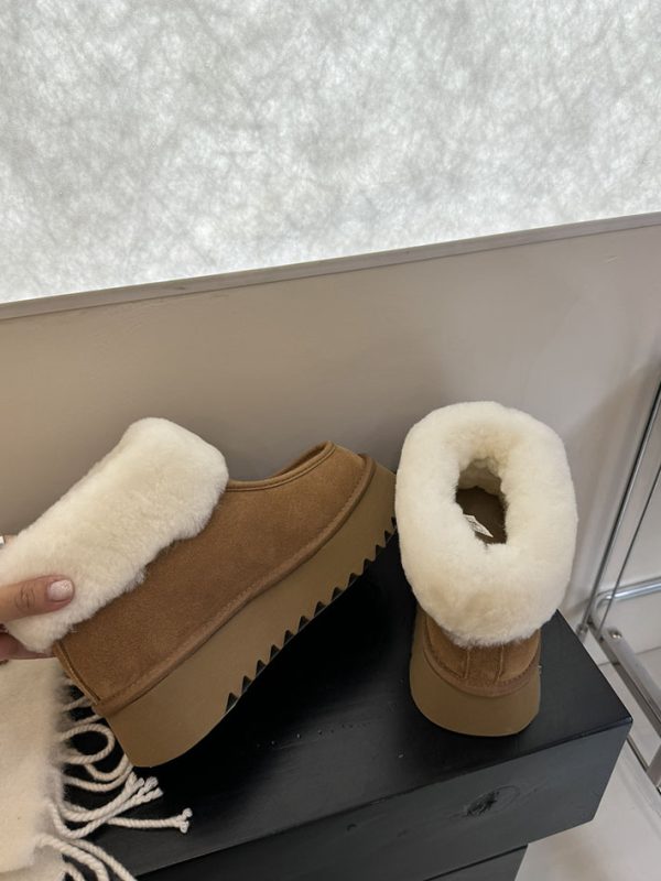 最高級UGGスーパーコピー靴 UGGムートンブーツコピー UGG ムートンブーツ 新作 2024 チェスナット 2514091 - 画像 (3)