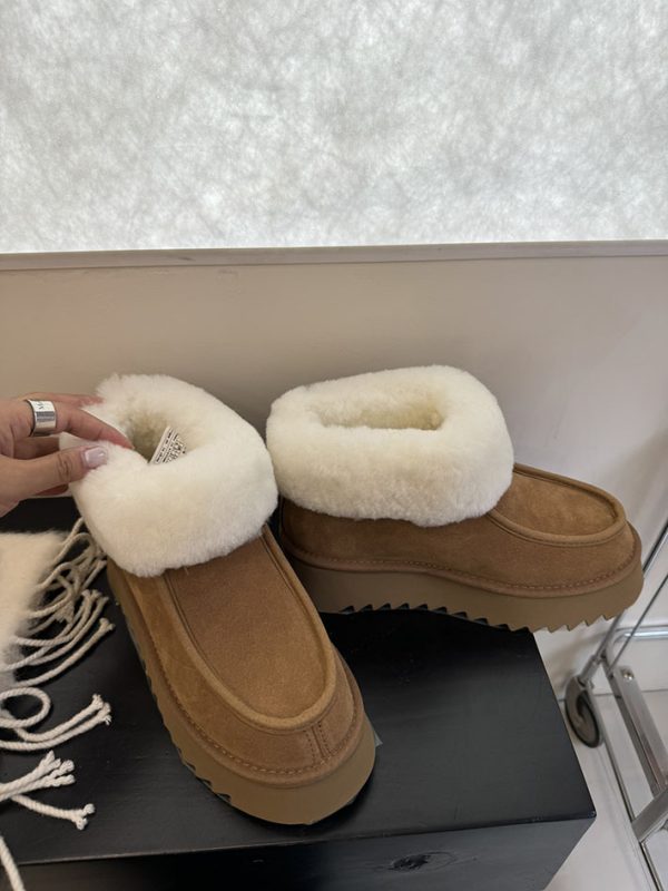 最高級UGGスーパーコピー靴 UGGムートンブーツコピー UGG ムートンブーツ 新作 2024 チェスナット 2514091 - 画像 (2)