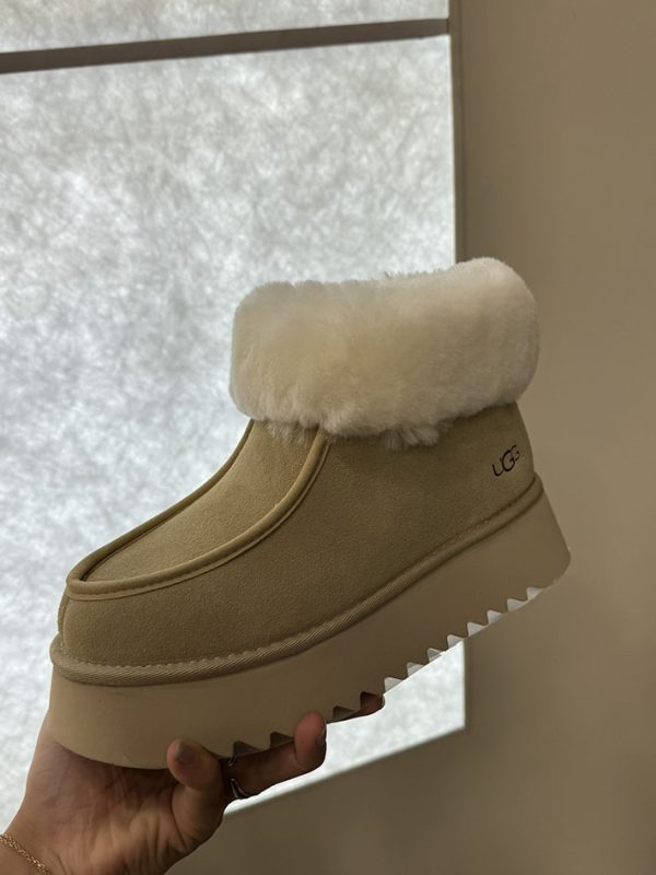 最高級UGGスーパーコピー靴 UGGムートンブーツコピー UGG ムートンブーツ 新作 2024 サンド 2514093 - 画像 (5)