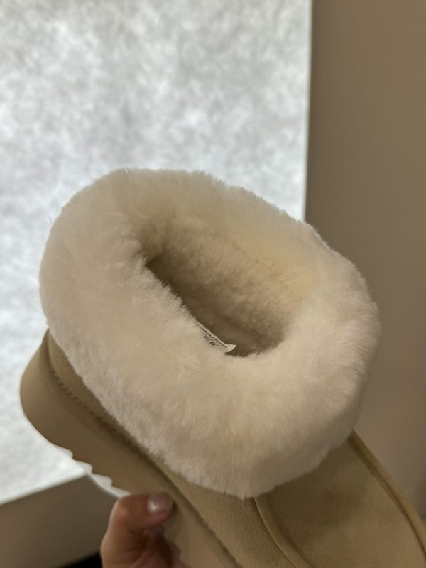 最高級UGGスーパーコピー靴 UGGムートンブーツコピー UGG ムートンブーツ 新作 2024 サンド 2514093 - 画像 (4)