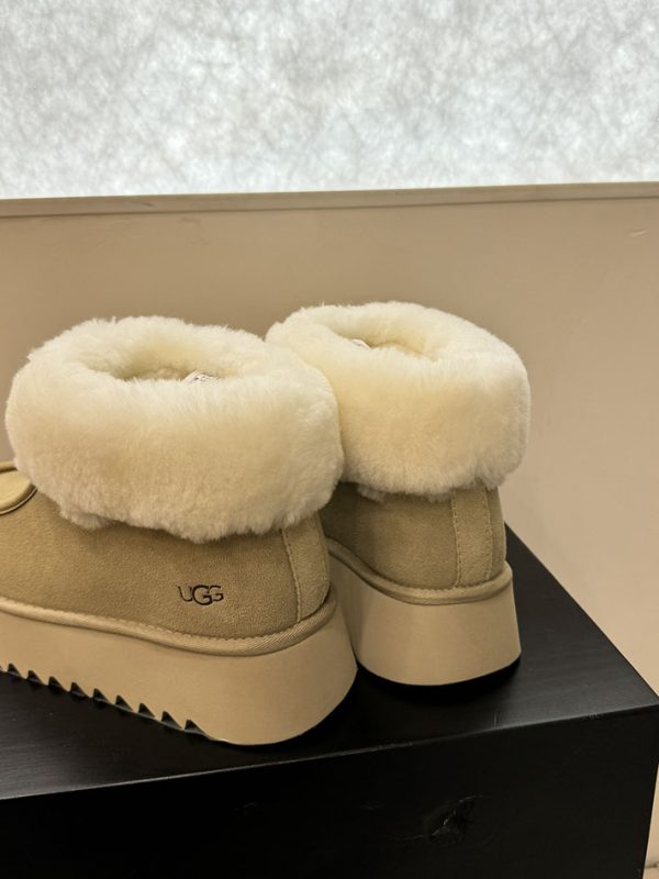 最高級UGGスーパーコピー靴 UGGムートンブーツコピー UGG ムートンブーツ 新作 2024 サンド 2514093 - 画像 (2)