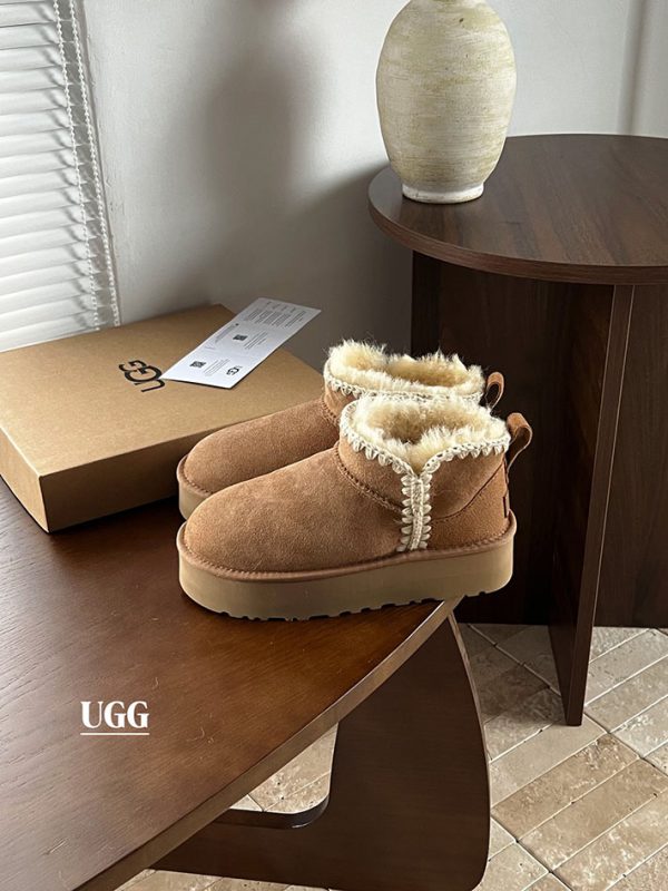 ugg 厚底ブーツ 人気