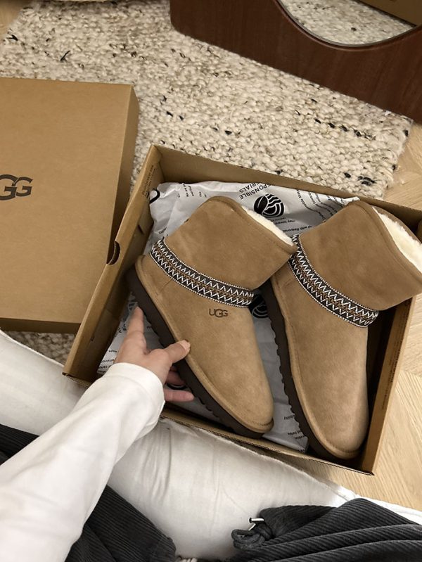 最高級UGGスーパーコピー靴 UGGムートンブーツコピー レディース ugg ムートンブーツ チェスナット 2514096 - 画像 (8)