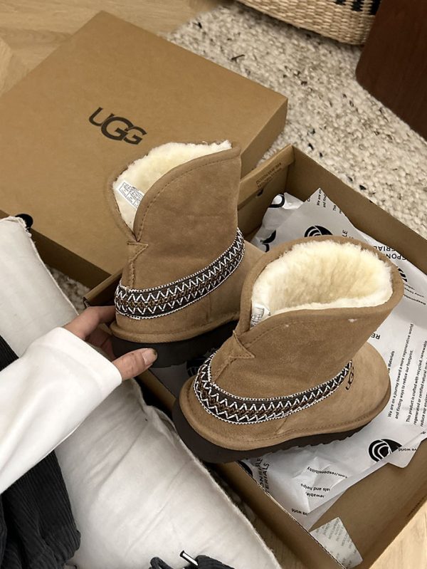 最高級UGGスーパーコピー靴 UGGムートンブーツコピー レディース ugg ムートンブーツ チェスナット 2514096 - 画像 (3)