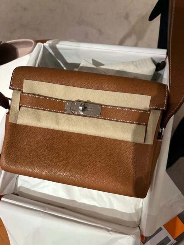 エルメス メッセンジャーバッグ HERMES ケリーメッセンジャー ゴールド バレニア シルバー金具 2025定価 2513121 - 画像 (4)